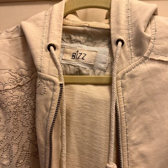 Spring Coat - Picture 2 of 5